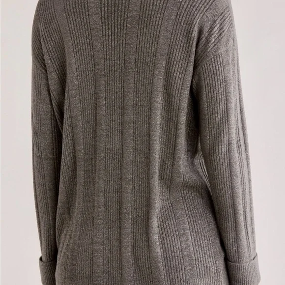 Barefoot Dreams Charcoal Ribbed Cardigan NWT - Picture 3 of 5